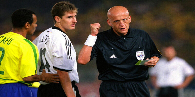 Tiểu sử về trọng tài đầu trọc nổi tiếng Pierluigi Collina